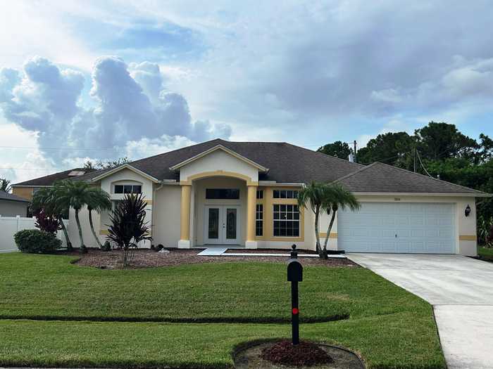 photo 1: 386 Donna Terrace, Port Saint Lucie FL 34984