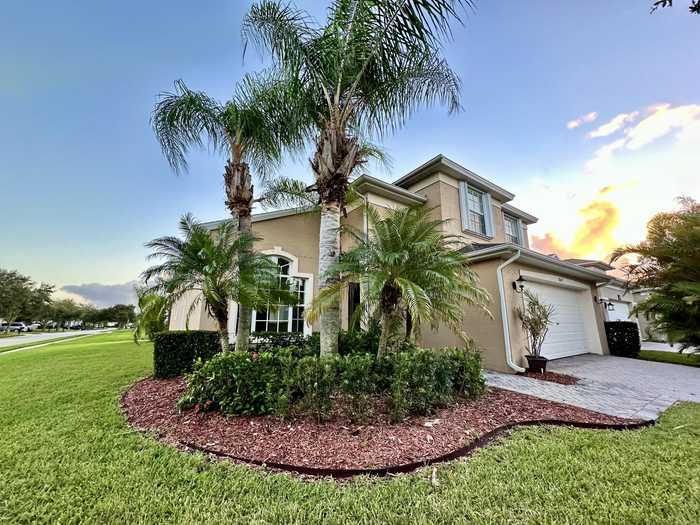 photo 2: 547 Calamondin Way, Vero Beach FL 32968