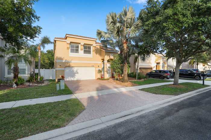 photo 2: 7138 Copperfield Circle, Lake Worth FL 33467