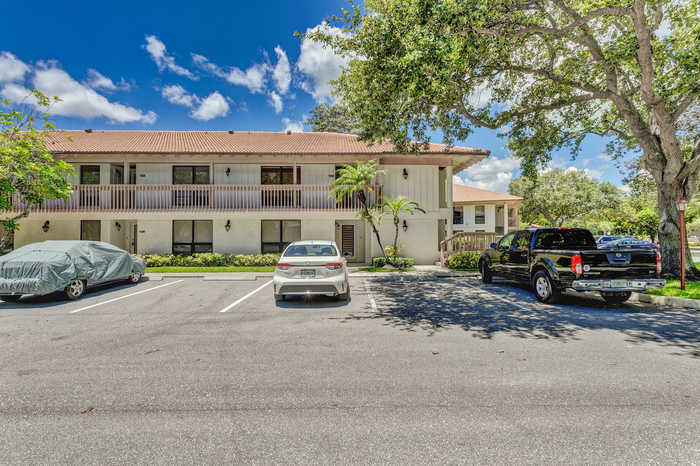 photo 2: 130 Brackenwood Road, Palm Beach Gardens FL 33418