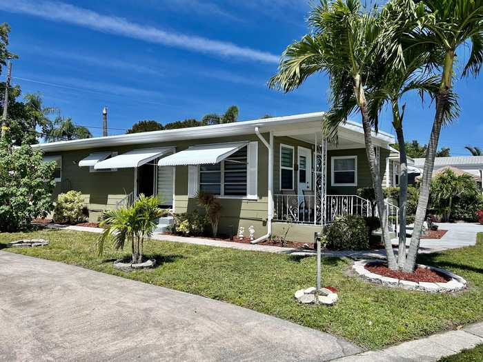 photo 1: 14599 Sunset Drive, Delray Beach FL 33445