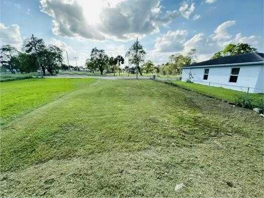 photo 1: 249 5th Street, Belle Glade FL 33430