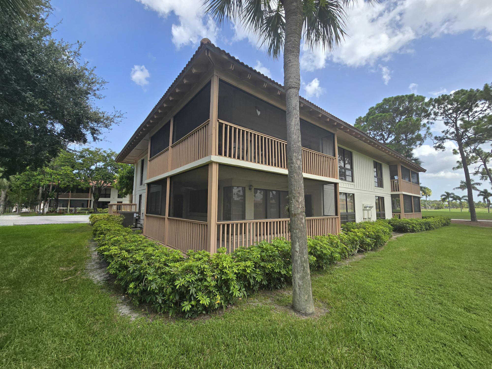 photo 3: 300 Brackenwood Circle, Palm Beach Gardens FL 33418