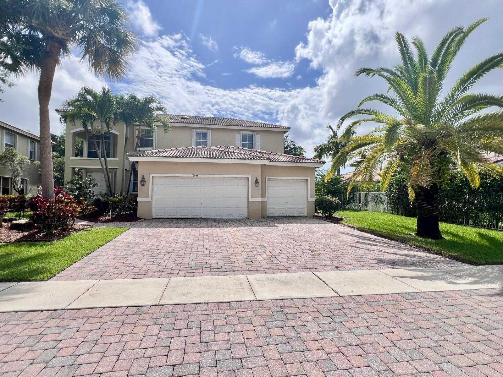 photo 1: 6098 C Durham Drive, Lake Worth FL 33467