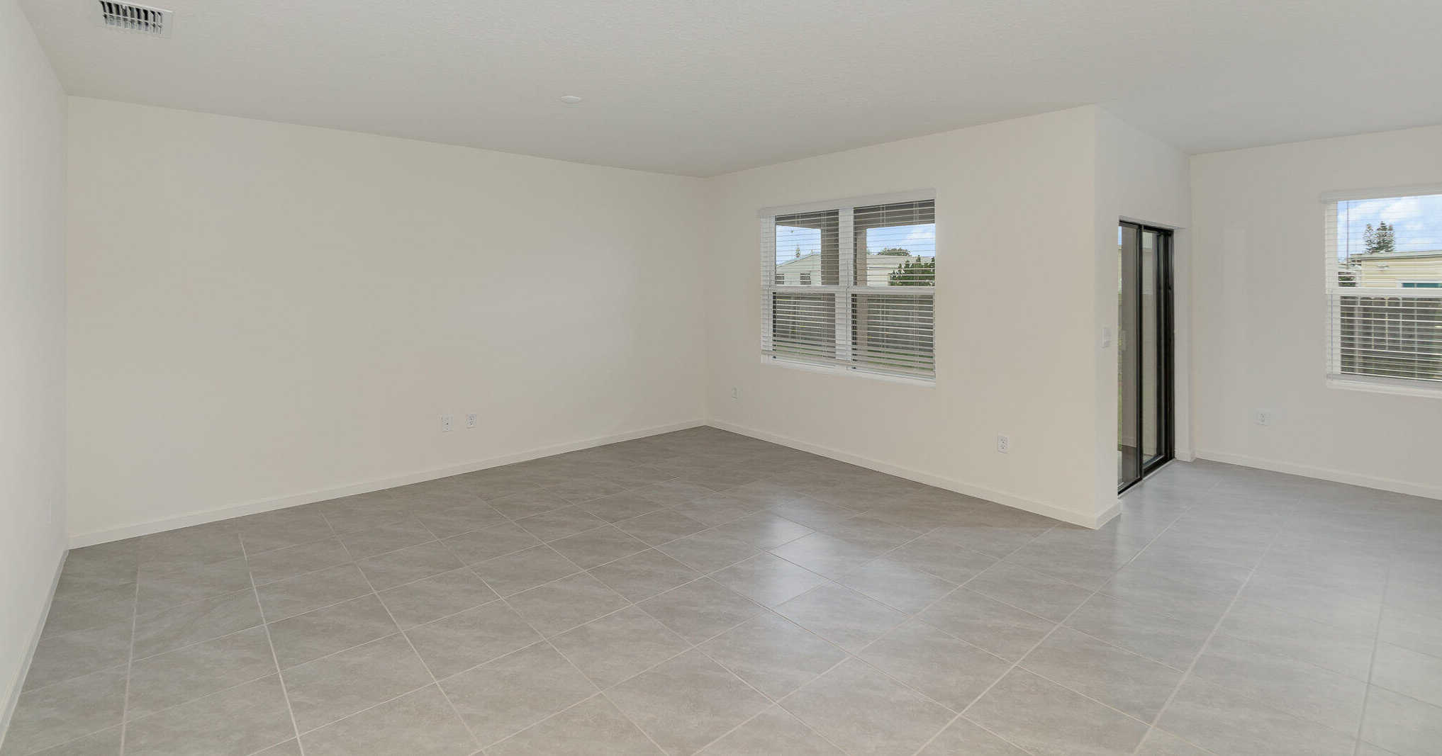 photo 2: 447 Seafoam Circle, Fort Pierce FL 34945