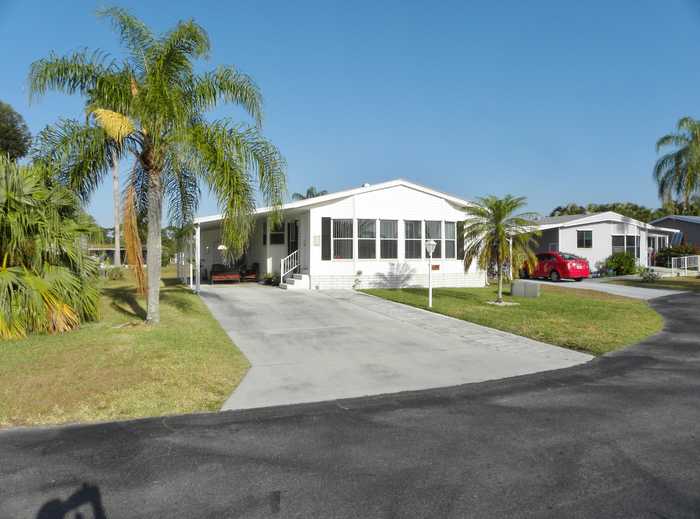 photo 2: 5571 Hemingway Court Unit 13, Fort Pierce FL 34982