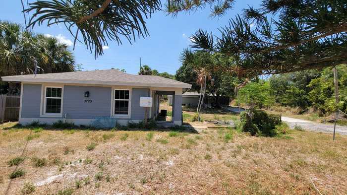 photo 1: 3725 Old Dixie Hwy Highway, Fort Pierce FL 34946