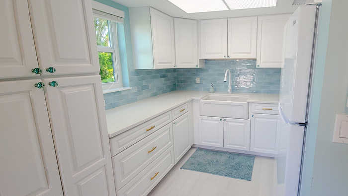 photo 2: 2800 Indian River Boulevard Unit E5, Vero Beach FL 32960