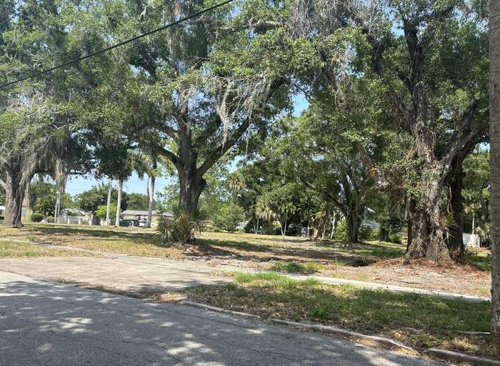 photo 2: 719 Georgia Avenue, Fort Pierce FL 34950