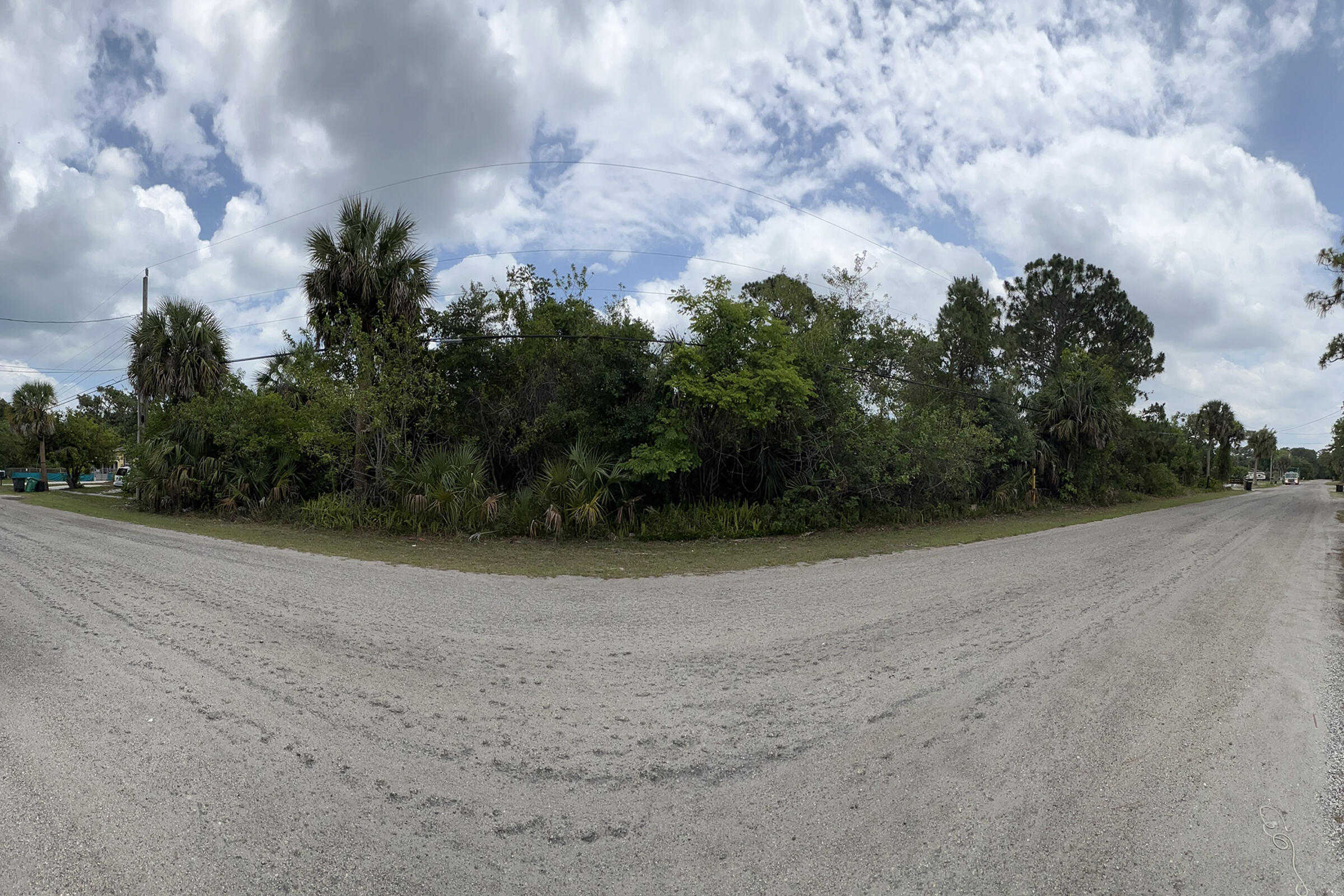 photo 3: Dixie Boulevard, Fort Pierce FL 34946