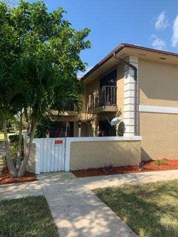 photo 1: 1482 Lawnwood Circle Unit 31-A, Fort Pierce FL 34950