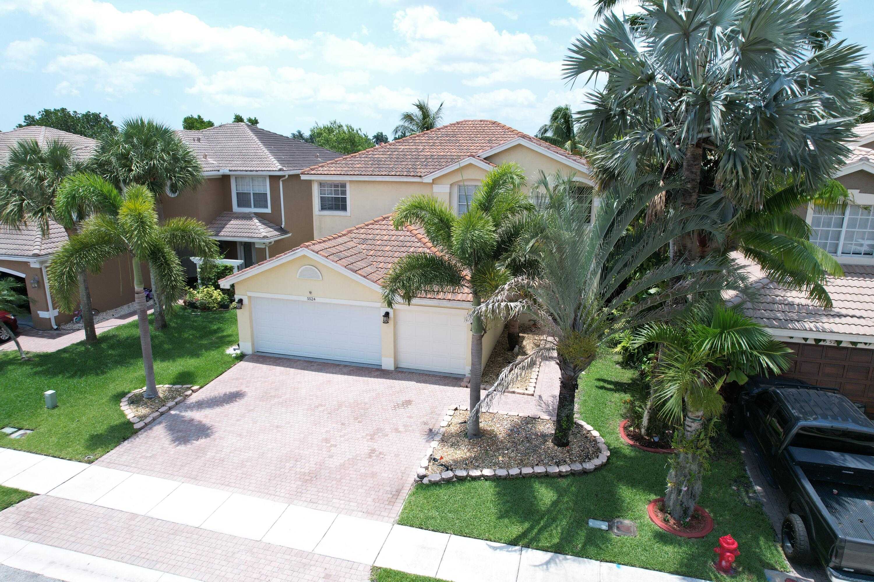 photo 3: 5524 Baja Terrace, Greenacres FL 33463