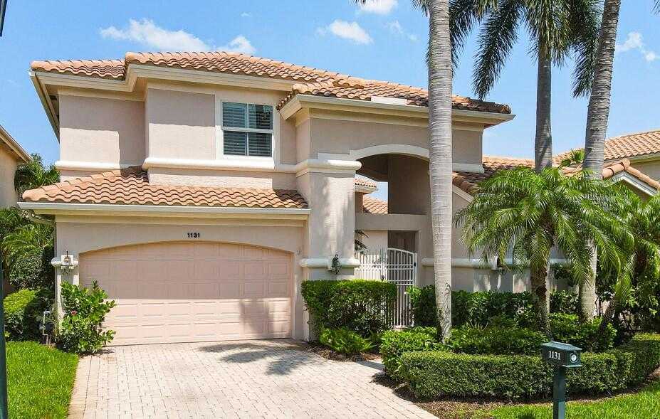 photo 1: 1131 Grand Cay Drive, Palm Beach Gardens FL 33418