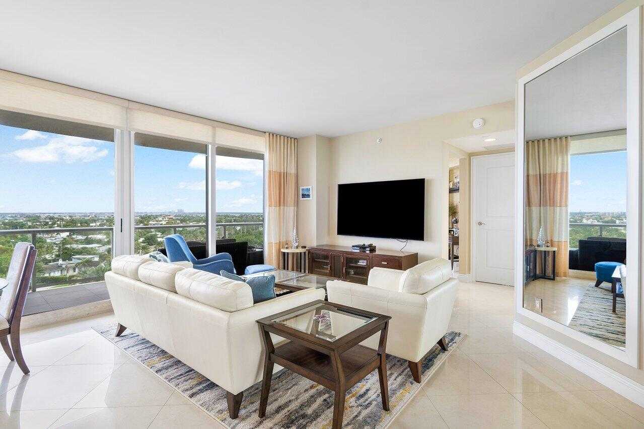 photo 1: 2700 Ocean Drive Unit 606b, Riviera Beach FL 33404