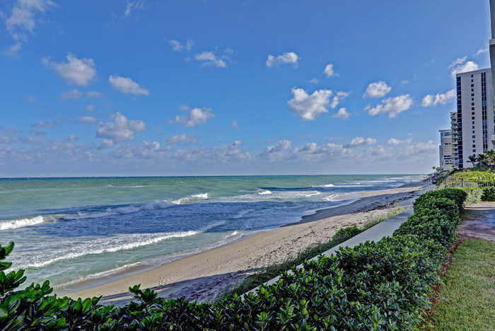 photo 47: 5420 Ocean Drive Unit 1401, Singer Island FL 33404