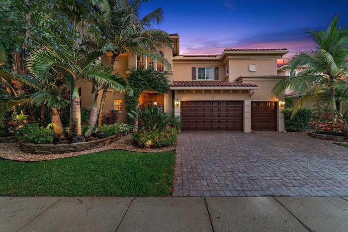 photo 1: 3232 Lago De Talavera, Lake Worth FL 33467