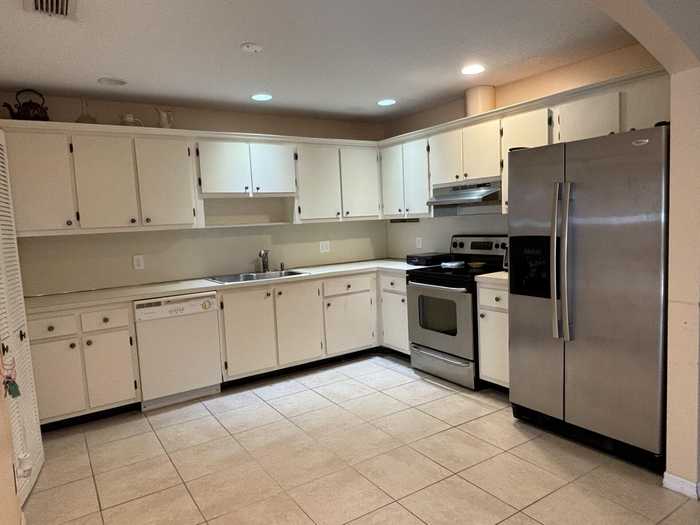 photo 2: 1319 Peppertree Trail Unit D, Fort Pierce FL 34950