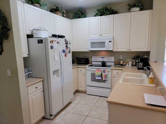 photo 2: 9961 Villa Circle, Vero Beach FL 32966