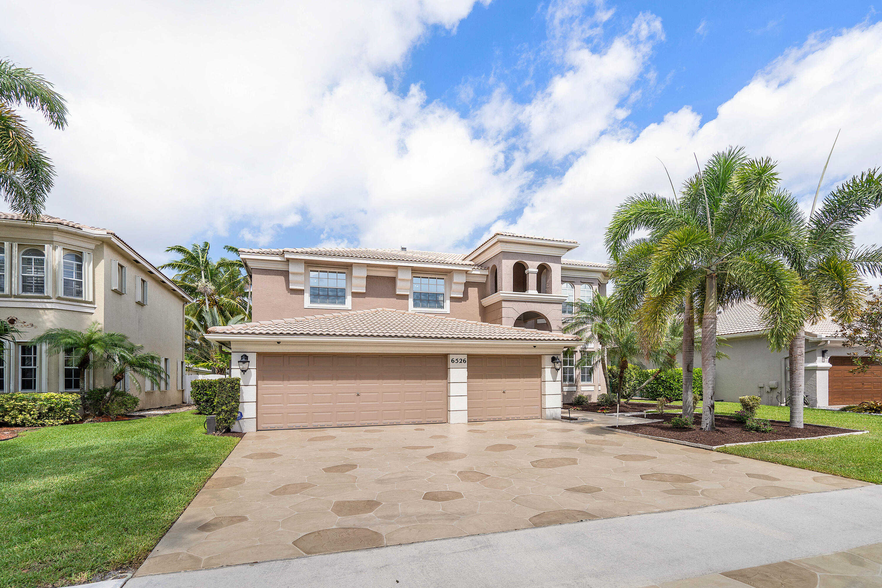 photo 1: 6526 Stonehurst Circle, Lake Worth FL 33467