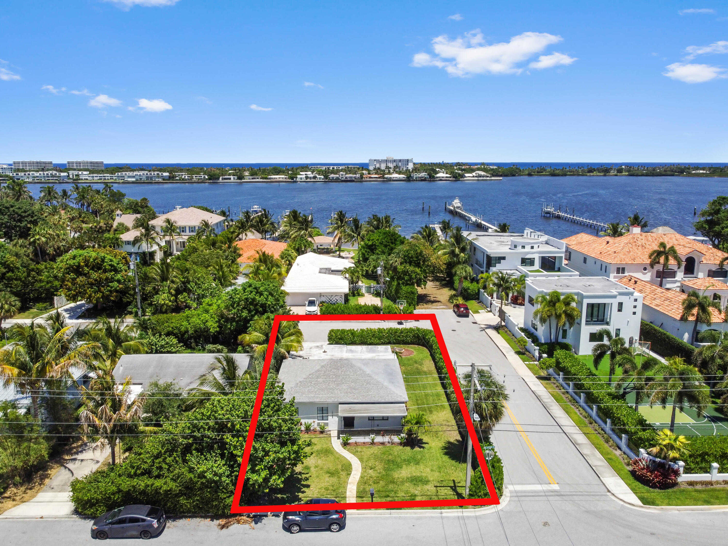 photo 2: 1802 Lakeside Drive, Lake Worth Beach FL 33460