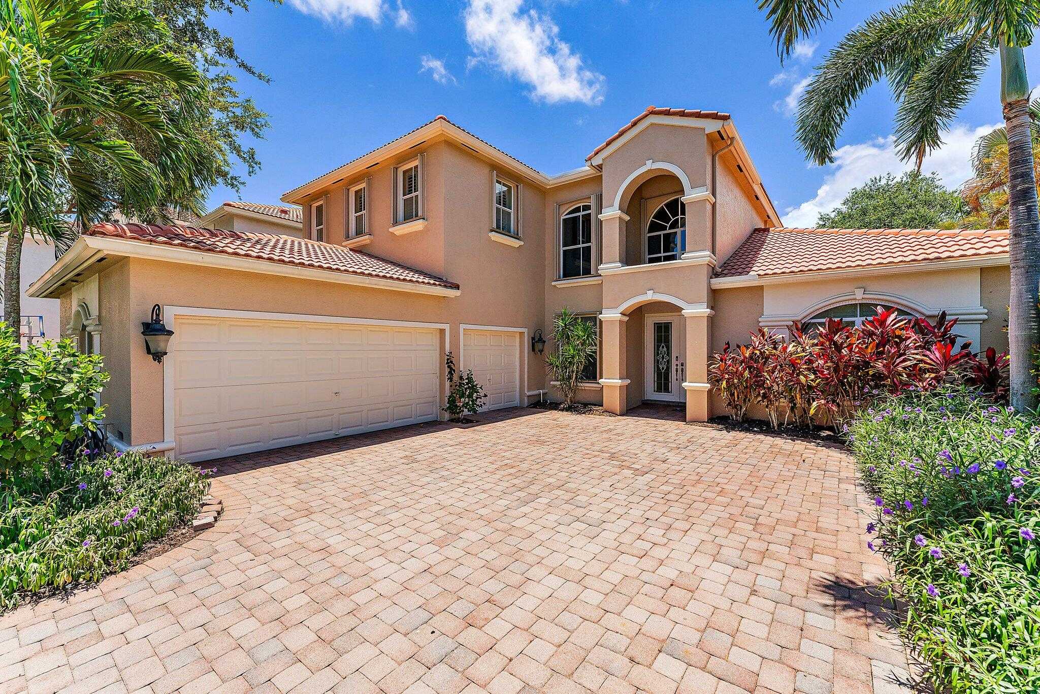 photo 1: 201 Sedona Way, Palm Beach Gardens FL 33418