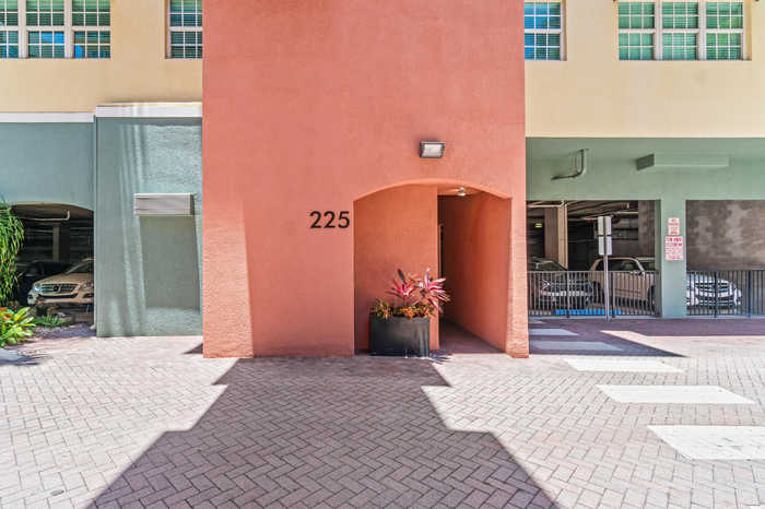 photo 2: 225 1st Street Unit 206, Delray Beach FL 33444