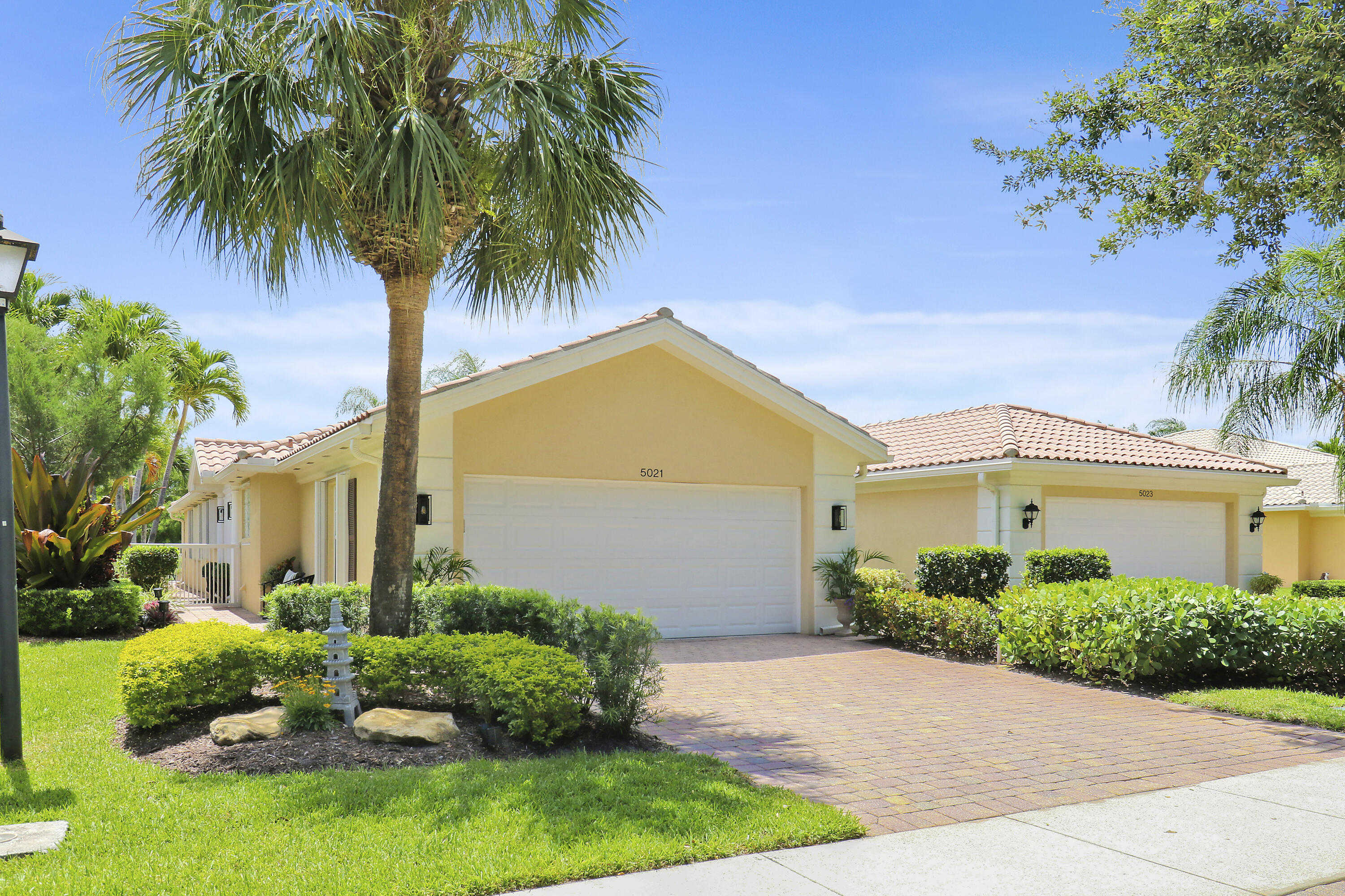 photo 3: 5021 Magnolia Bay Circle, Palm Beach Gardens FL 33418