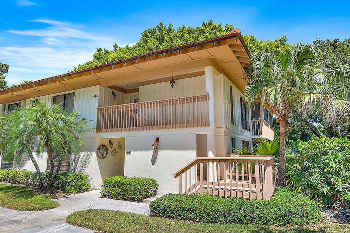 photo 1: 605 Brackenwood Cove, Palm Beach Gardens FL 33418