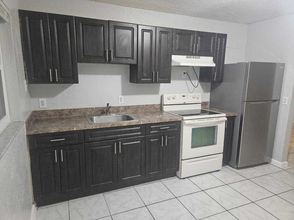 photo 3: 1207 Avenue K, Fort Pierce FL 34950