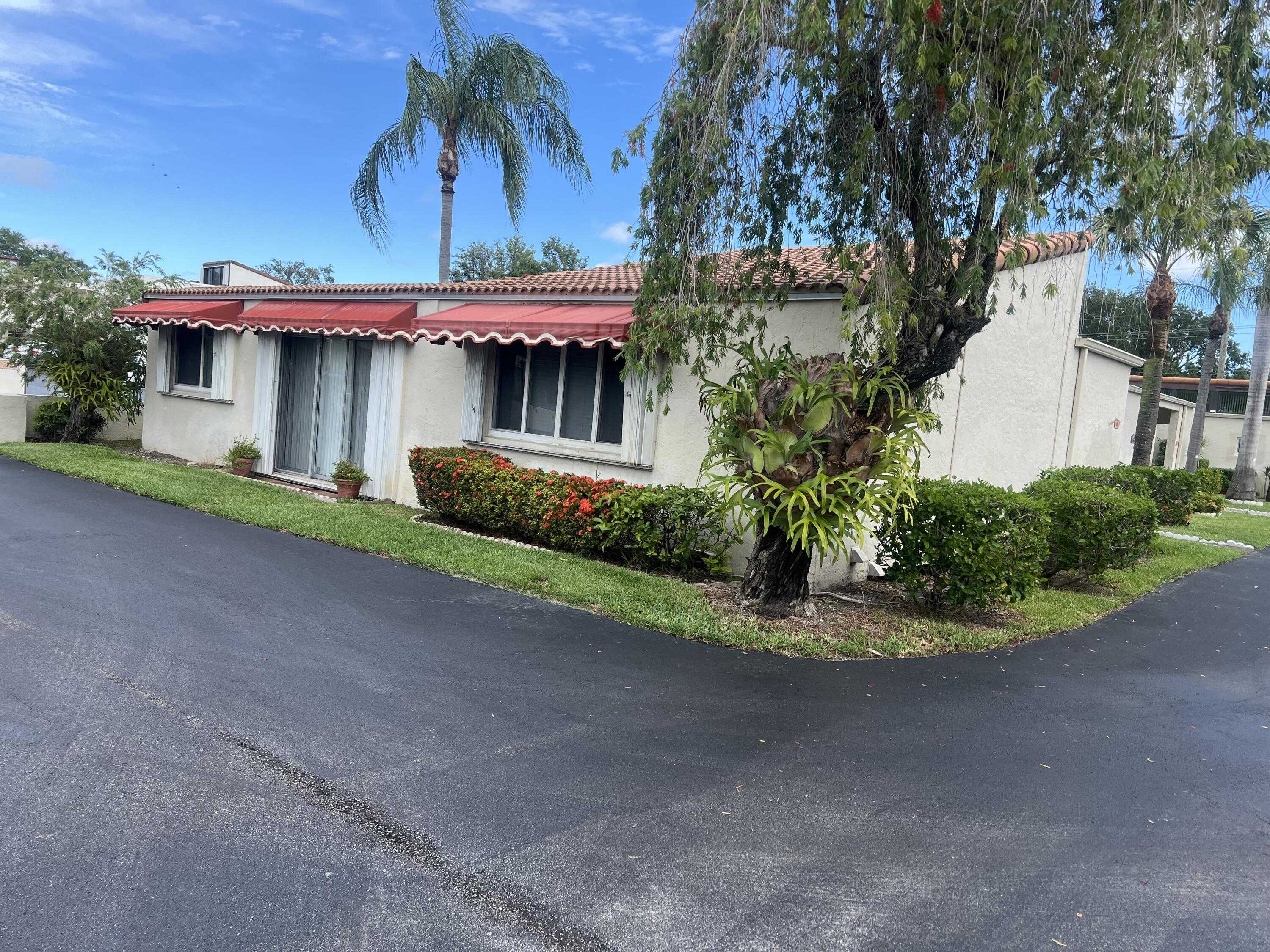 photo 1: 2541 Boundbrook Boulevard Unit 101, Palm Springs FL 33406