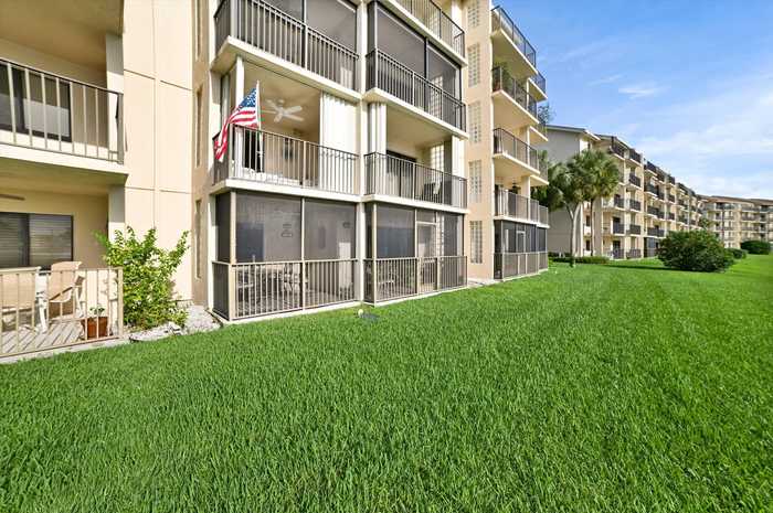 photo 2: 701 Seafarer Circle Unit 202, Jupiter FL 33477