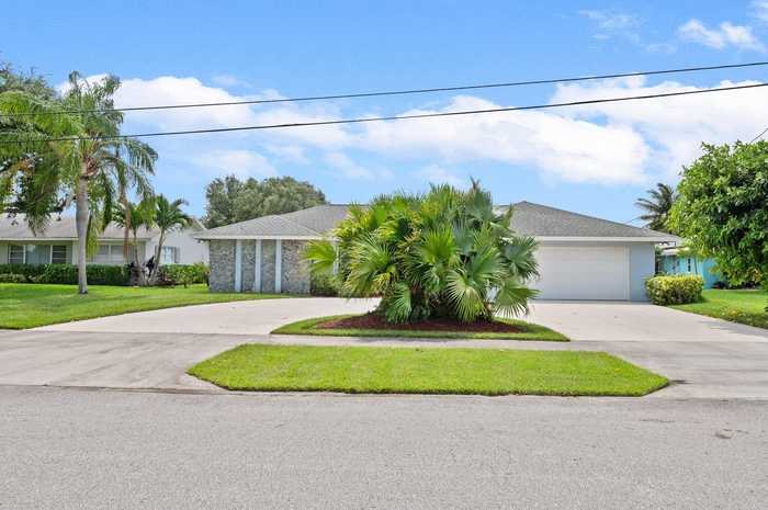 photo 2: 1741 Terrace Drive, Lake Worth Beach FL 33460