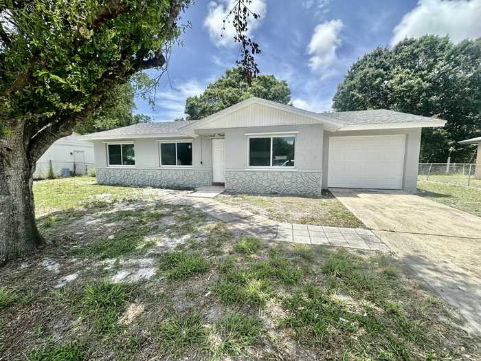 photo 1: 2803 Langston Drive, Fort Pierce FL 34946