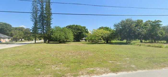 photo 7: 1308 Avenue I Avenue, Fort Pierce FL 34950