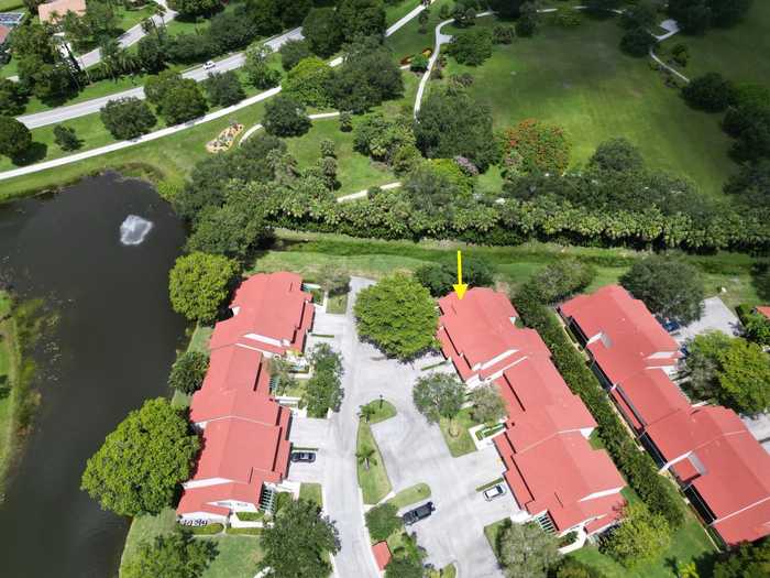 photo 2: 18 Lexington Lane Unit E, Palm Beach Gardens FL 33418