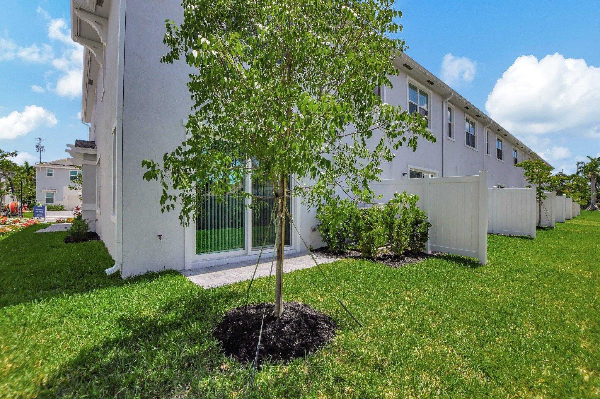 photo 3: 4570 Meyerson Place, Lake Worth FL 33463