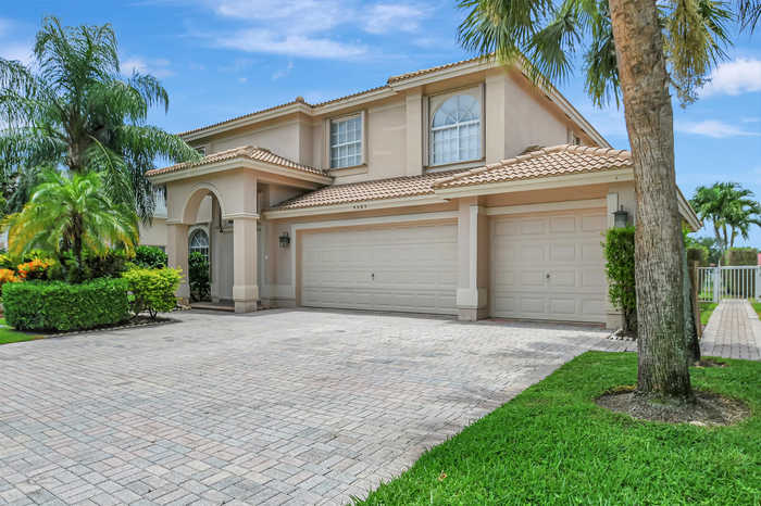 photo 1: 4089 Bahia Isle Circle, Wellington FL 33449