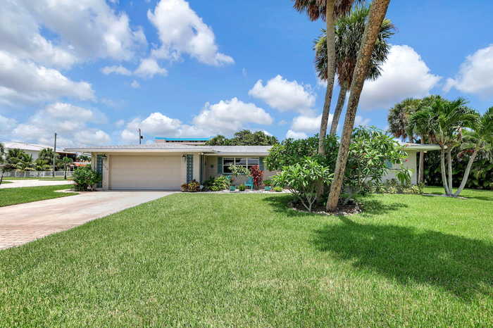 photo 2: 412 Granada Street, Hutchinson Island FL 34949