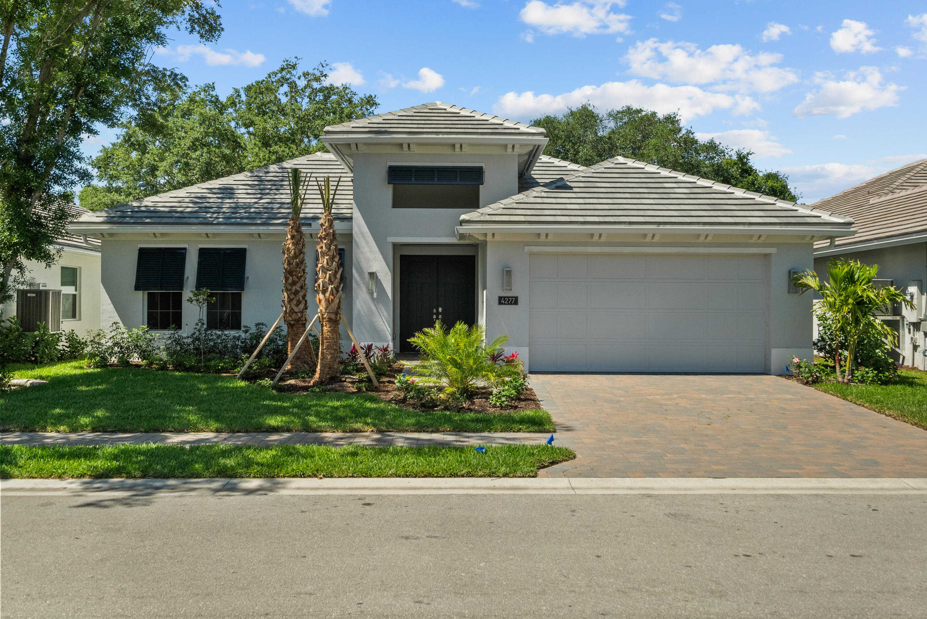 photo 1: 4277 Montagu Avenue, Vero Beach FL 32967