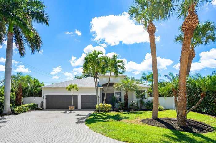 photo 1: 50 Lake Eden Drive, Boynton Beach FL 33435