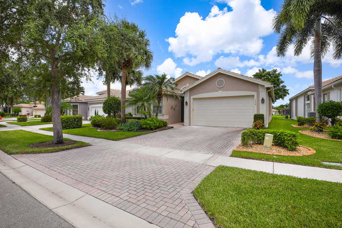 photo 2: 7804 Gold Lenox Cove, Lake Worth FL 33467