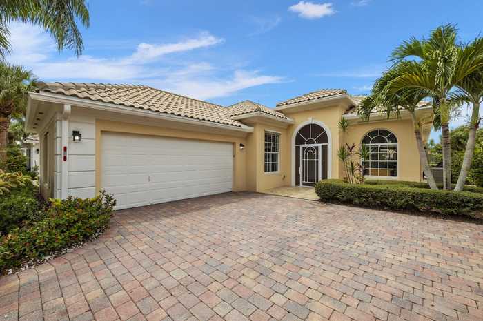 photo 2: 8322 Dominica Place, Wellington FL 33414