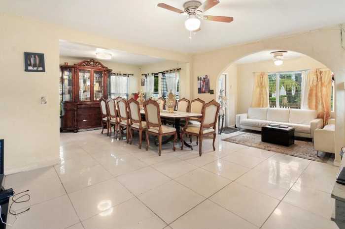 photo 1: 947 39th Court Court, West Palm Beach FL 33407