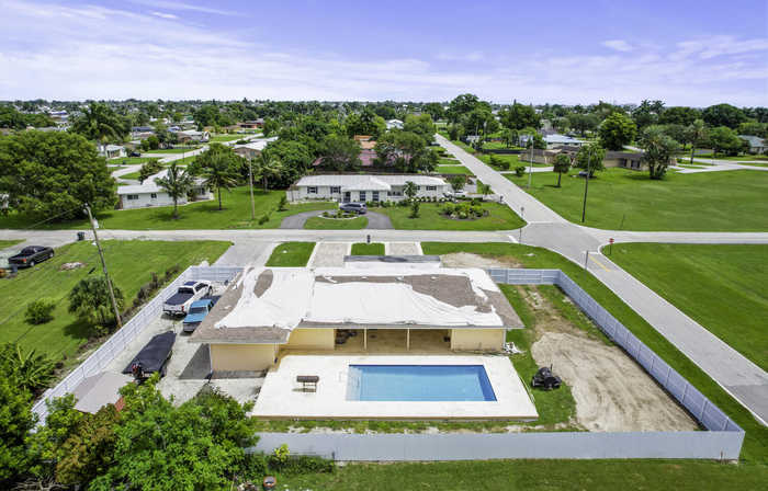 photo 2: 334 Avenue I Avenue, Belle Glade FL 33430