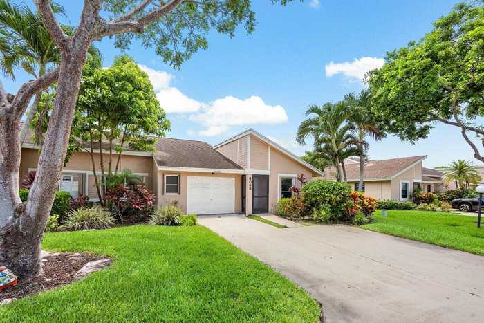 photo 2: 8068 Sweetbriar Way, Boca Raton FL 33496