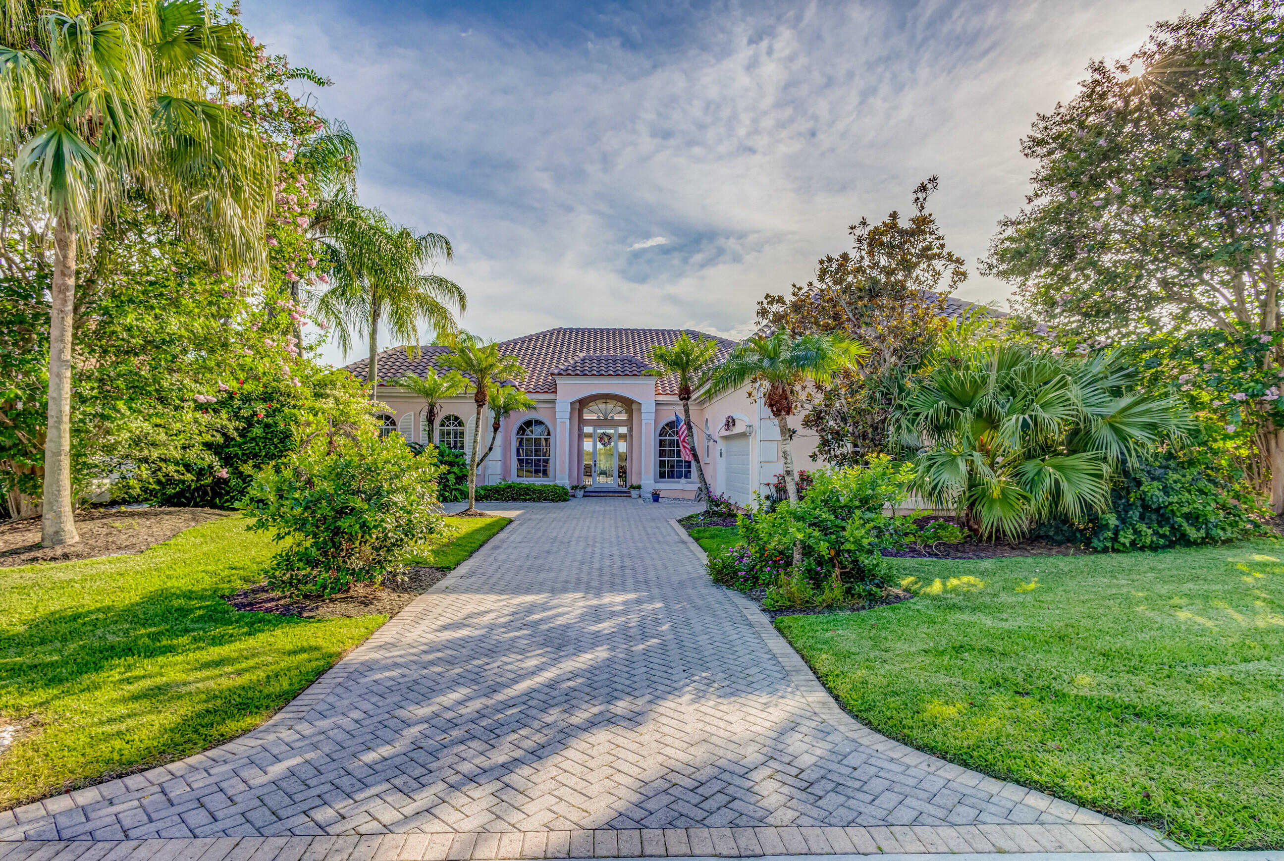 photo 1: 72 Cayman Place, Palm Beach Gardens FL 33418