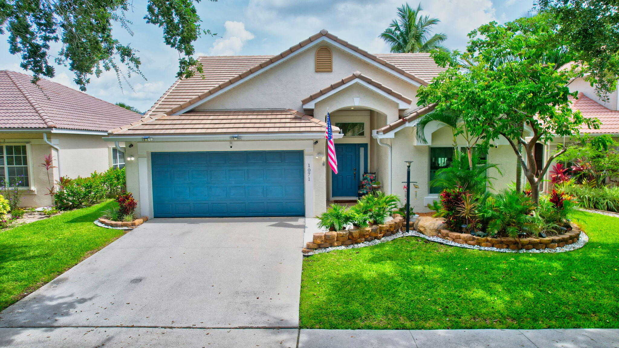 photo 2: 1071 Delray Lakes Drive, Delray Beach FL 33444