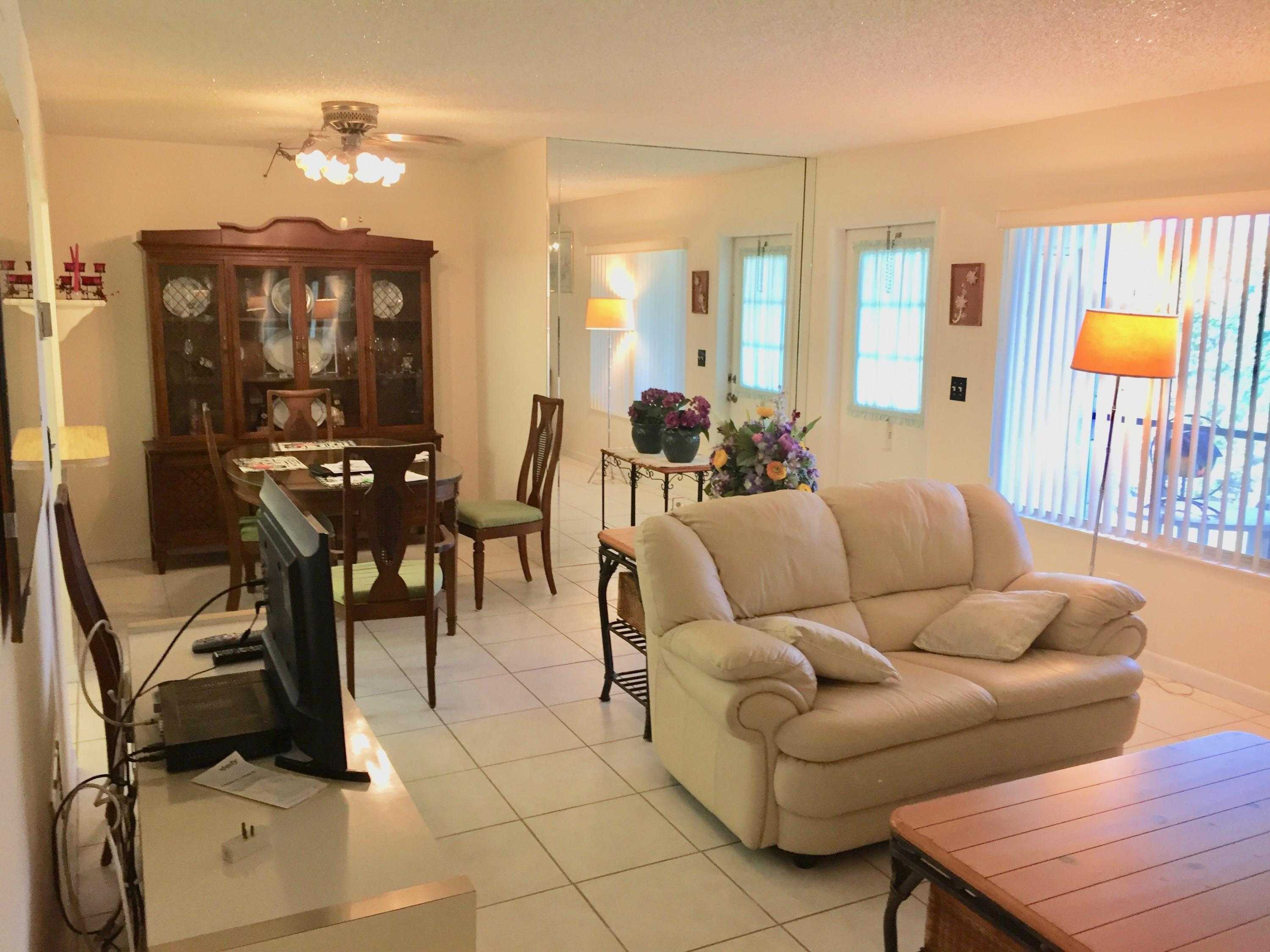 photo 3: 320 Knotty Pine Circle Unit C-2, Greenacres FL 33463