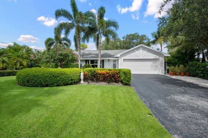 photo 2: 14181 Leeward Way, Palm Beach Gardens FL 33410