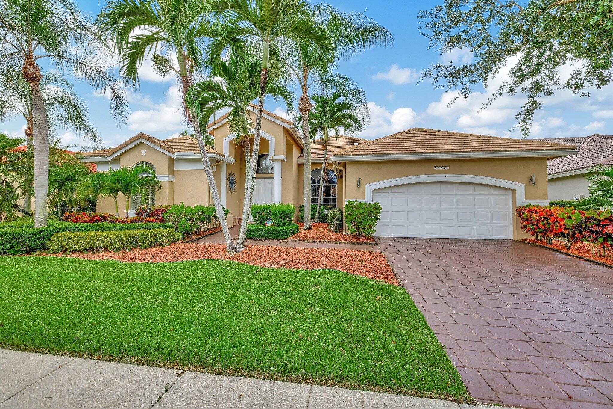 photo 1: 7797 Dorchester Road, Boynton Beach FL 33472